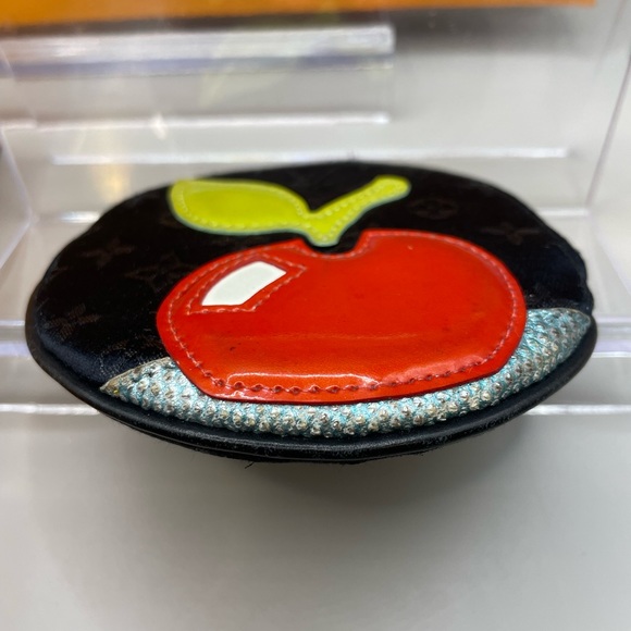 Rare Louis Vuitton Black Monogram Satin Conte De Fees Apple Round Coin Pouch - Picture 7 of 9